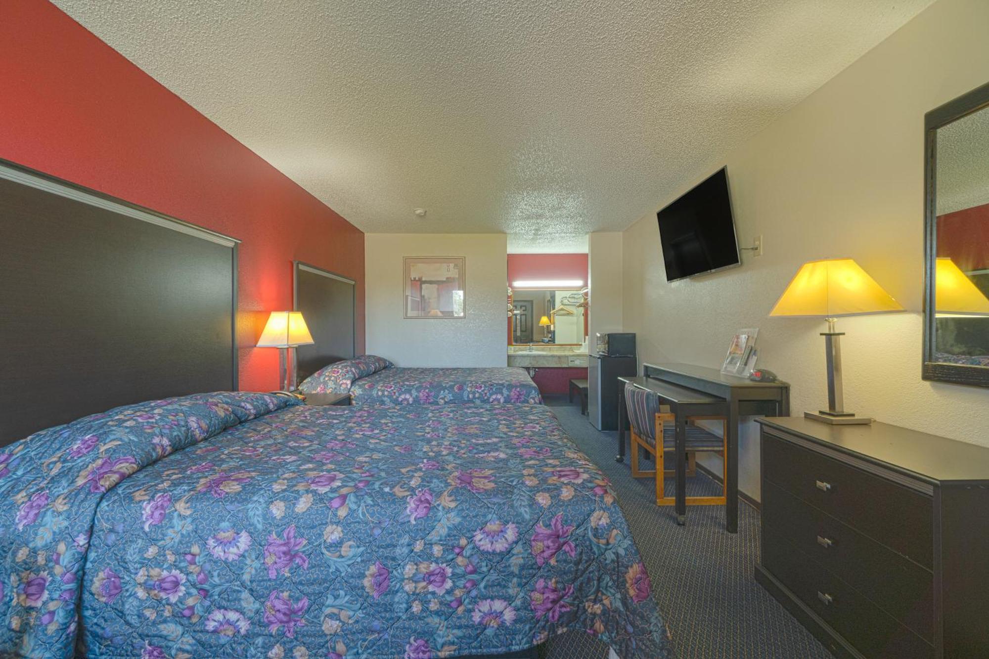 Regency Inn & Suites By Oyo Bay City Tx Buitenkant foto