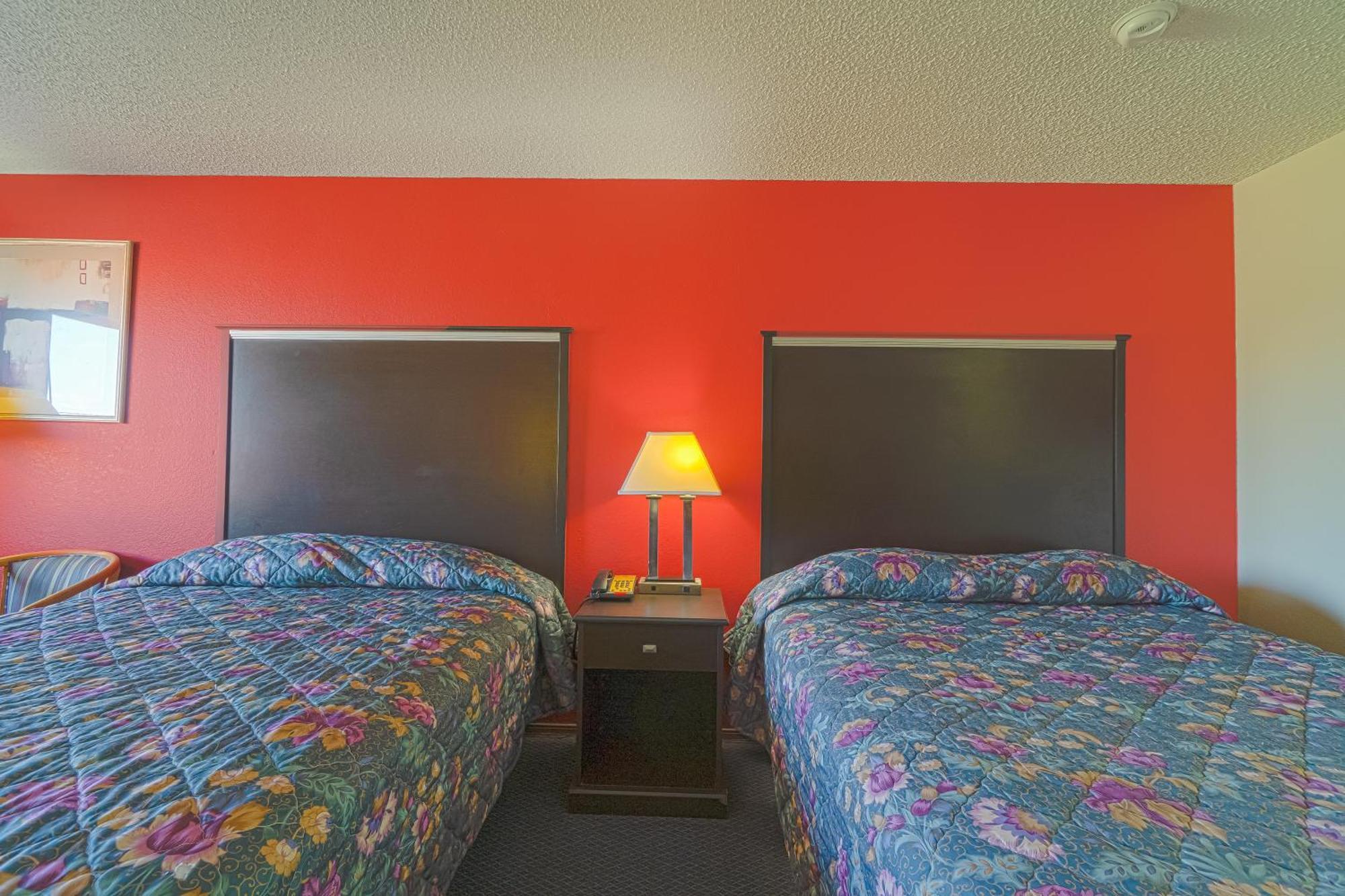 Regency Inn & Suites By Oyo Bay City Tx Buitenkant foto