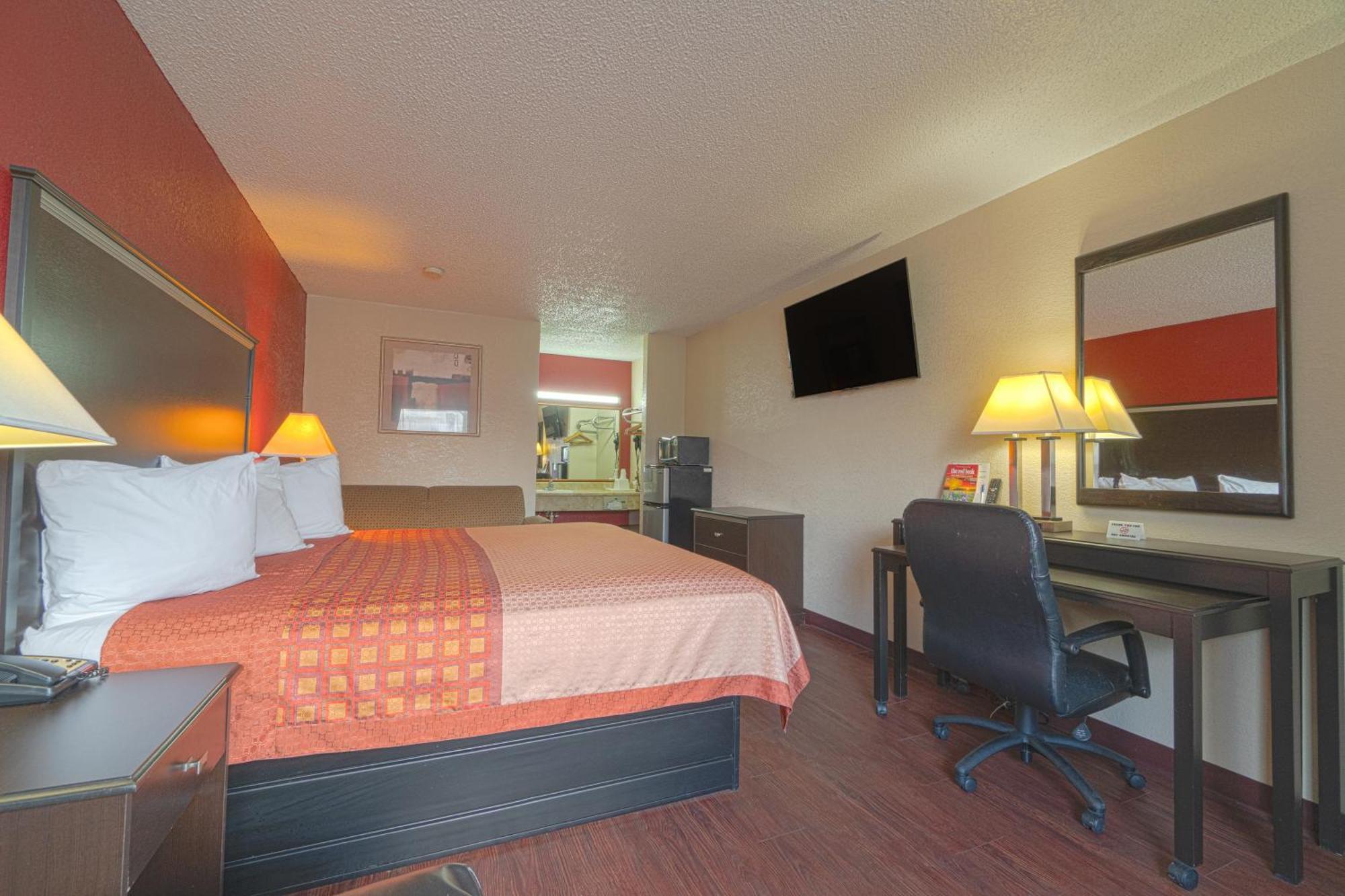 Regency Inn & Suites By Oyo Bay City Tx Buitenkant foto