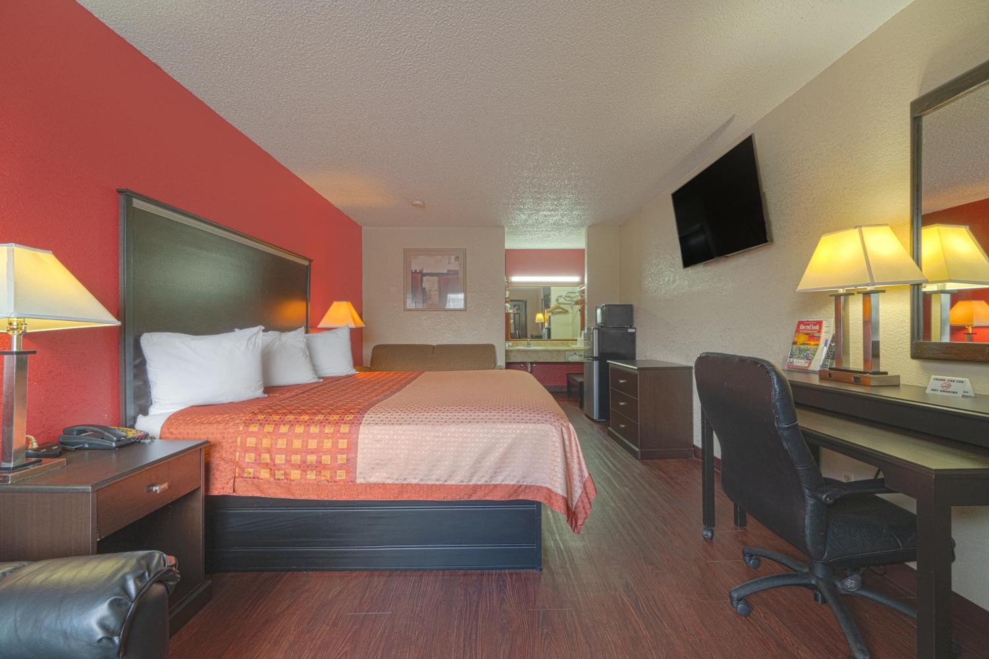 Regency Inn & Suites By Oyo Bay City Tx Buitenkant foto