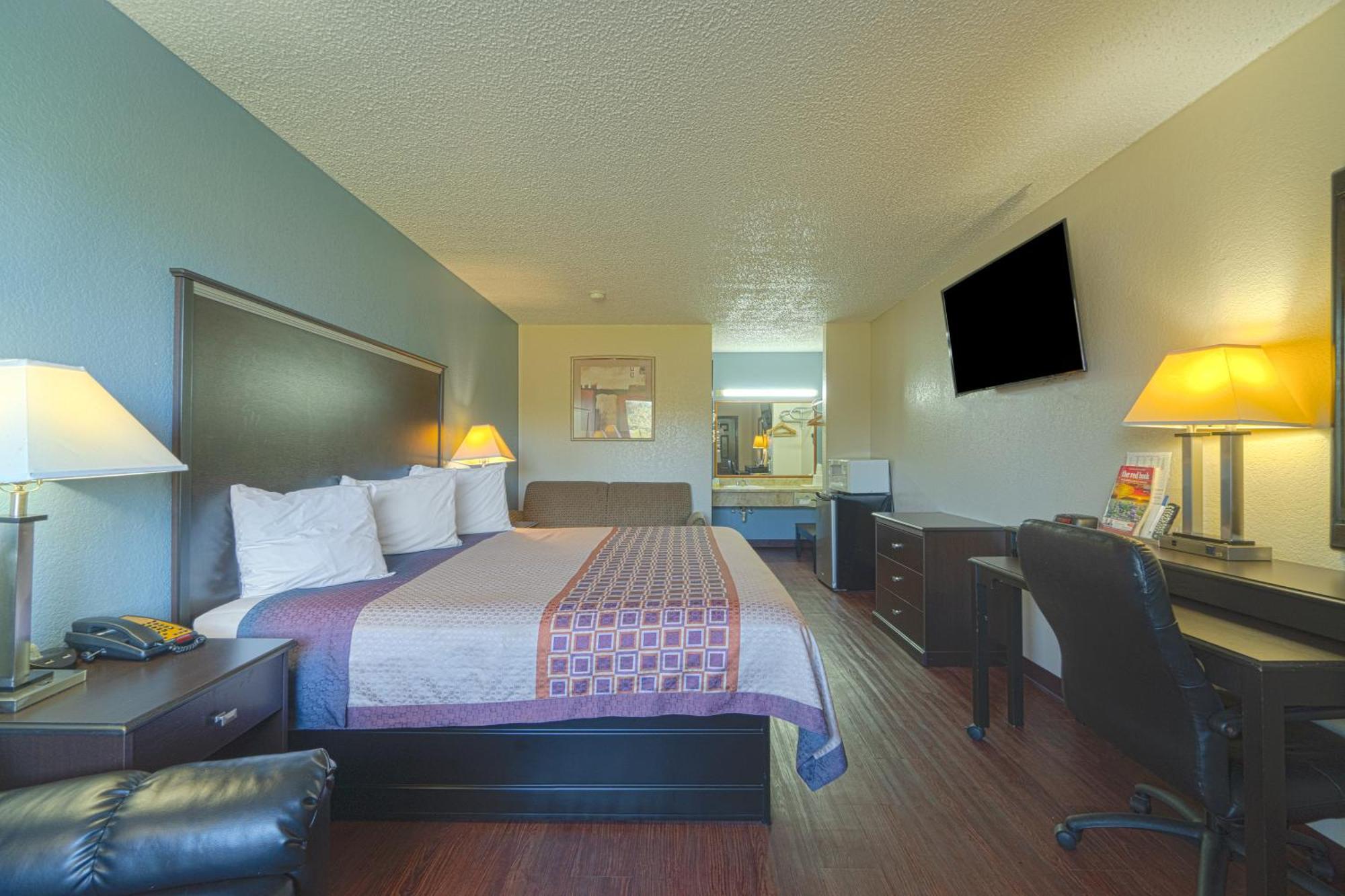 Regency Inn & Suites By Oyo Bay City Tx Buitenkant foto